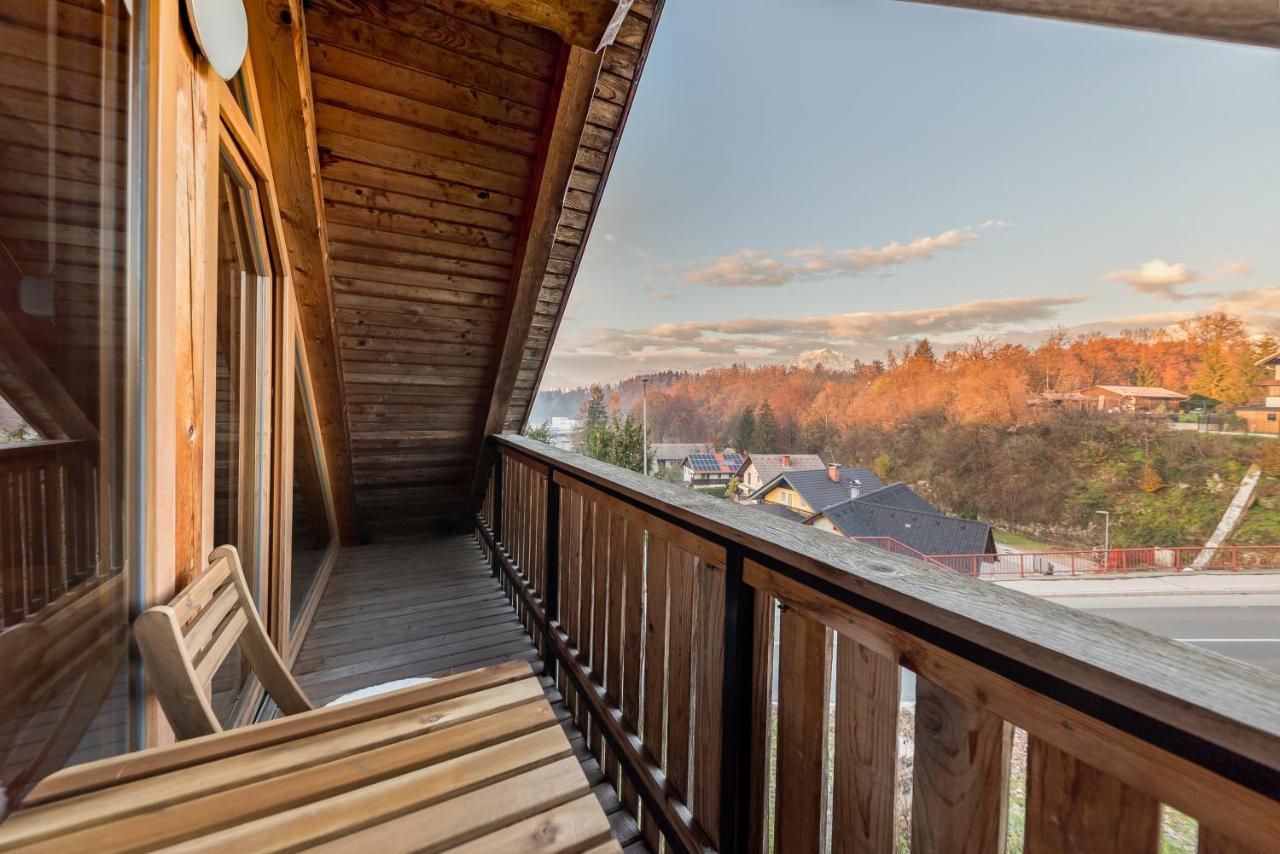 Svisla Apartamento Kranj Exterior foto